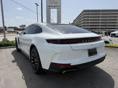 2024 Porsche Panamera Base