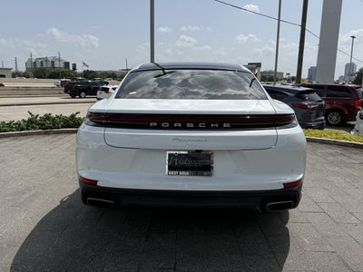 2024 Porsche Panamera Base