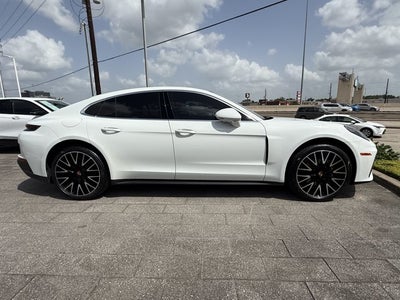 2024 Porsche Panamera Base