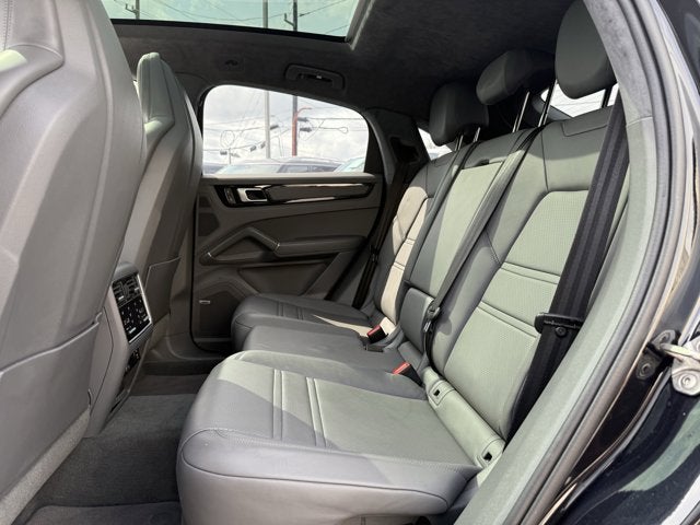 2022 Porsche Cayenne GTS