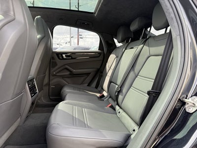 2022 Porsche Cayenne GTS