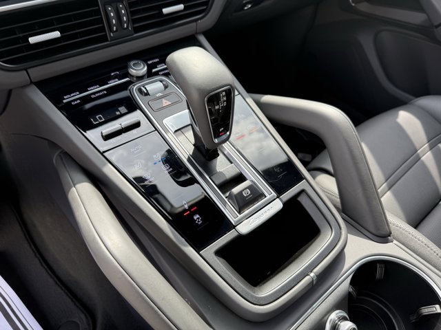 2022 Porsche Cayenne GTS