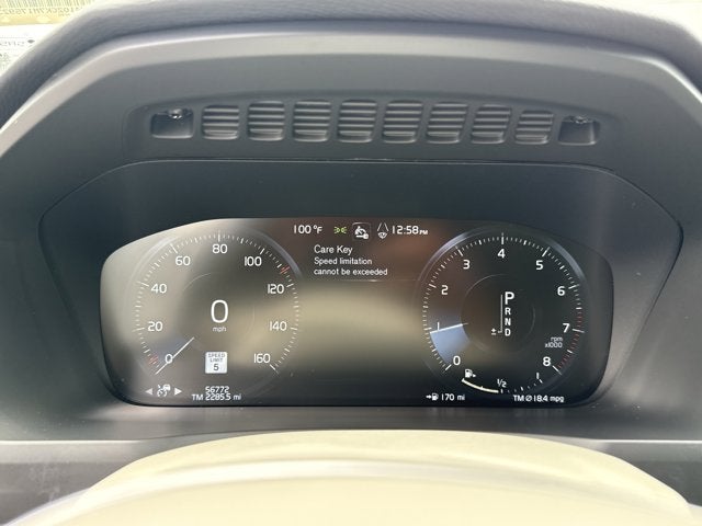 2021 Volvo XC90 Momentum