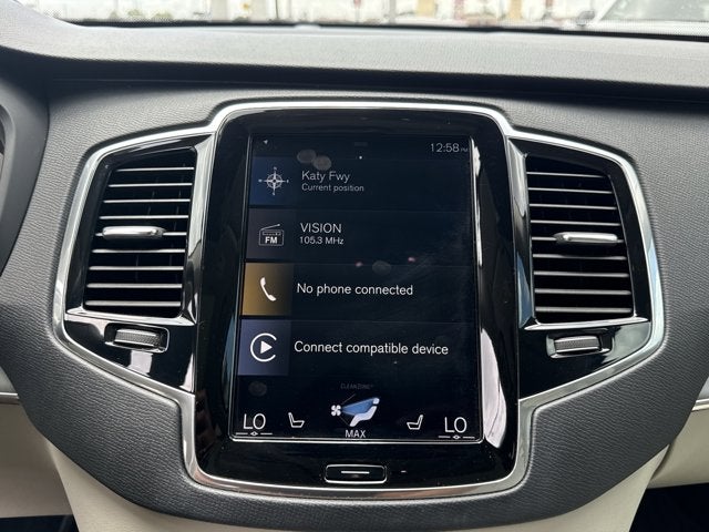 2021 Volvo XC90 Momentum