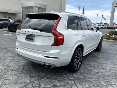2021 Volvo XC90 Momentum