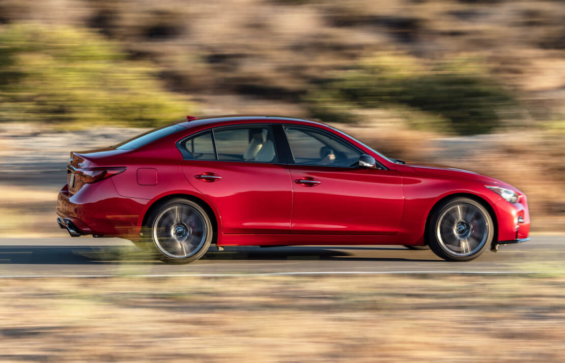 Powerful Twin-Turbo V-6 Performance